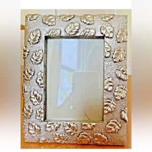 Larchmont Washed Silver Picture Frame Photo 3x5 Oak Leaves Silver~Artisan